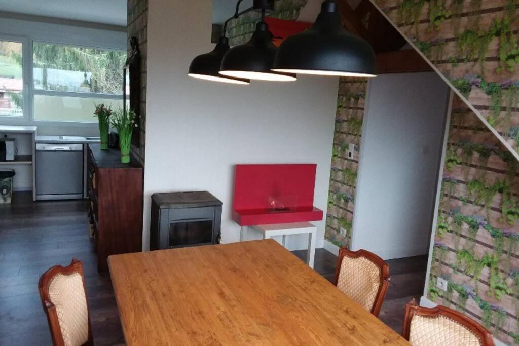 Appartement Lumineux, Calme Et Panoramique !! Pouligney-Lusans Eksteriør bilde